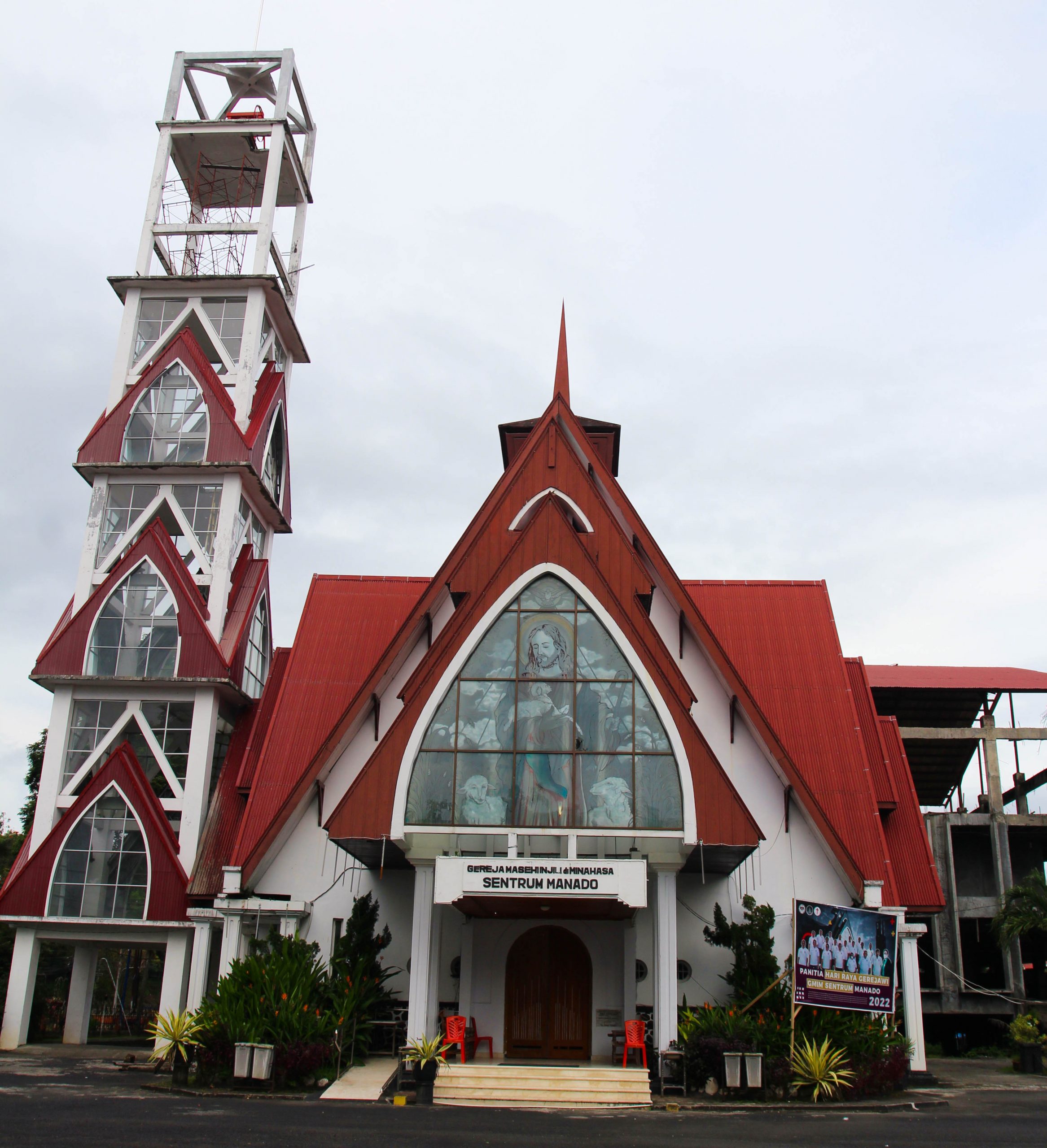 Gereja GMIM Sentrum, Gereja Tertua di Kota Manado